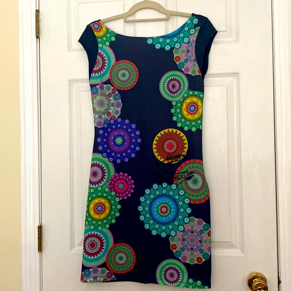 Beautiful colorful flattering mandala pattern dress, almost new, worn 2 hours